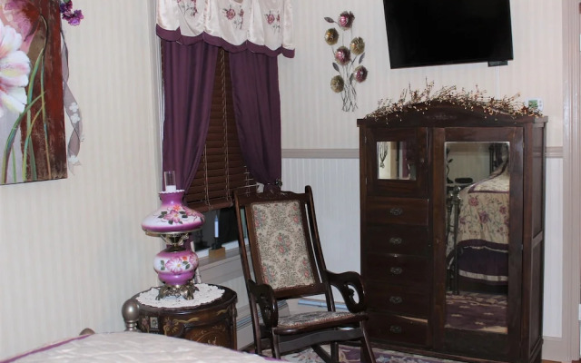 Carriage Stop Bed & Breakfast