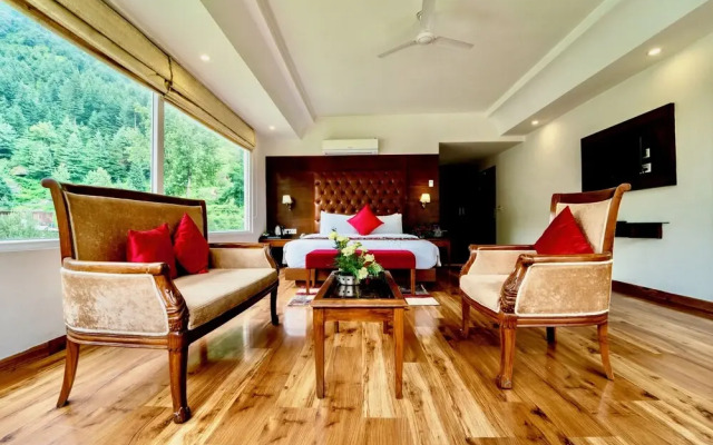 The Allure Grand – Riverside Resort & Spa
