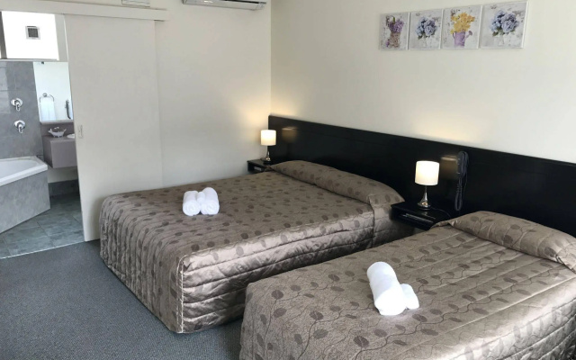 Legends Motel