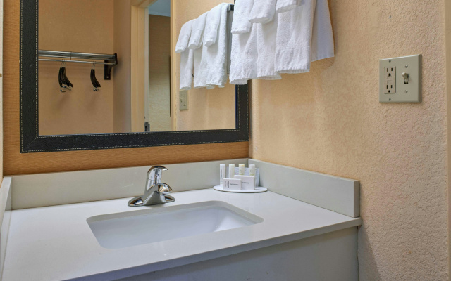 Fairfield by Marriott Kalamazoo West