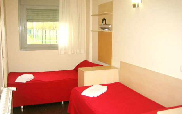 Albergue Residencia Universitaria Resa Los Abedules - Campus Accomodation