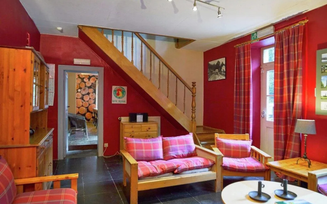 Spacious Family Home, Sosoye