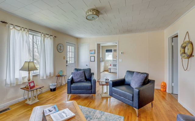 Ludington Vacation Rental - Walk to Lake Michigan!