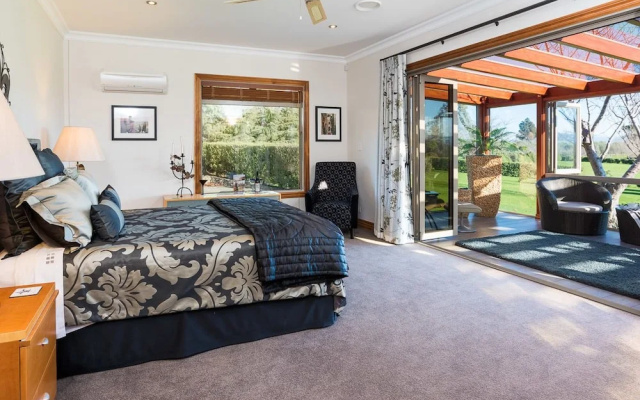 Aldaha Luxury Accommodation