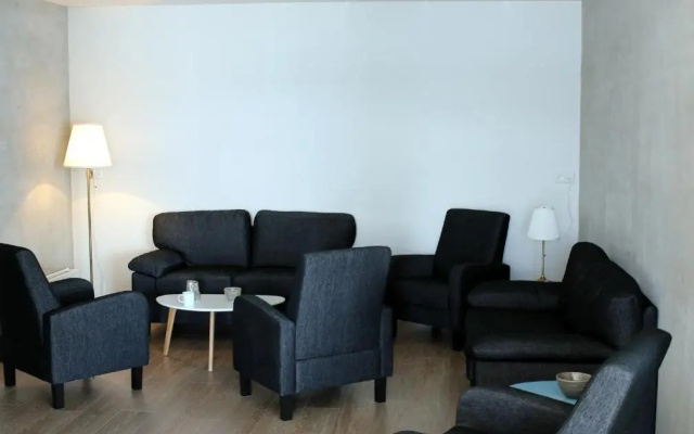 Hotel West