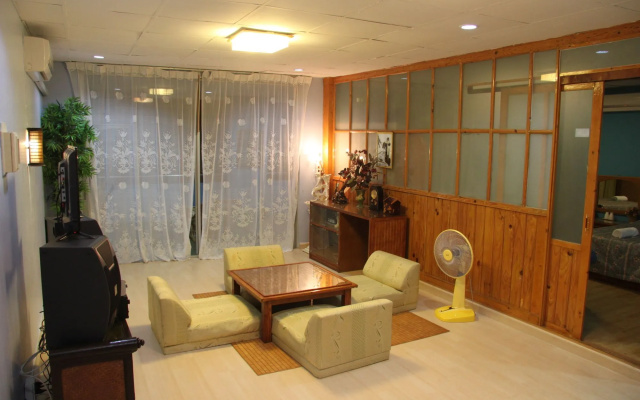 OYO 75486 Anna Residence Jomtien