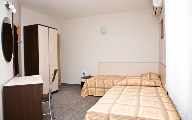 Hotel Zora