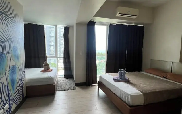 Mactan Newtown Seaview 2 bedroom near airport