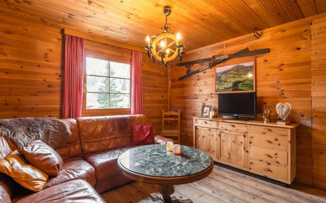 Alpine Chalet in Sankt Oswald near Ski Lift