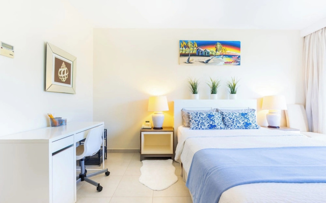 Iberostate 2 BR Lake & Golf View Condo