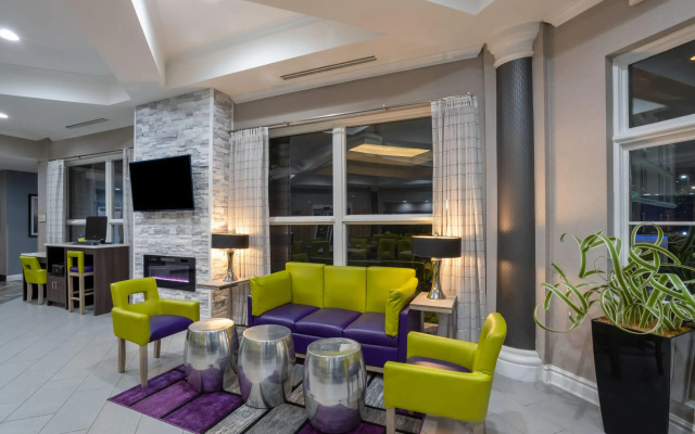 La Quinta Inn & Suites by Wyndham Birmingham Hoover