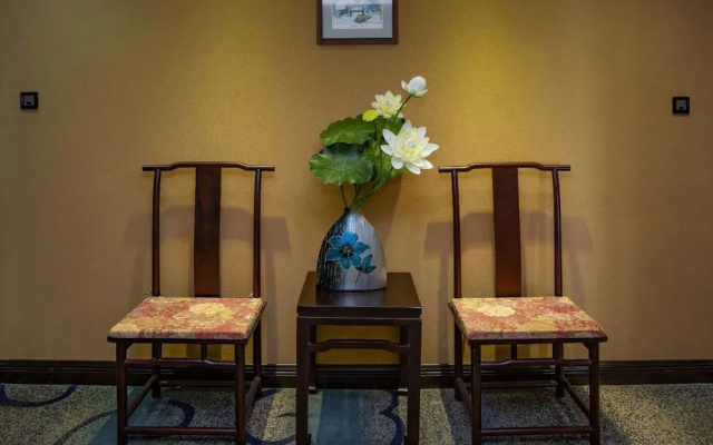 The Family Hotel In Yangshuo County
