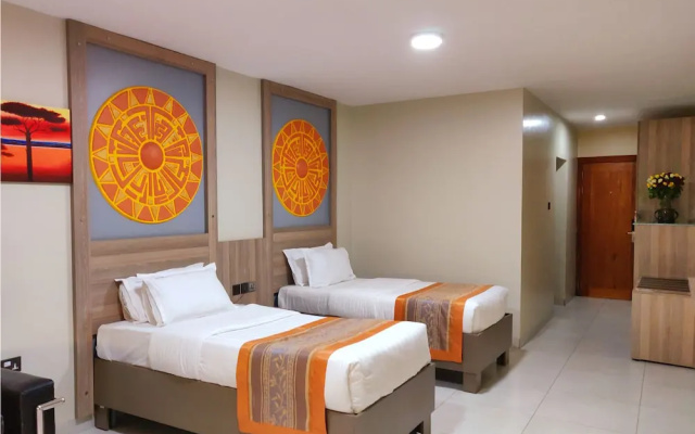 Отель Fairway Hotel & Spa