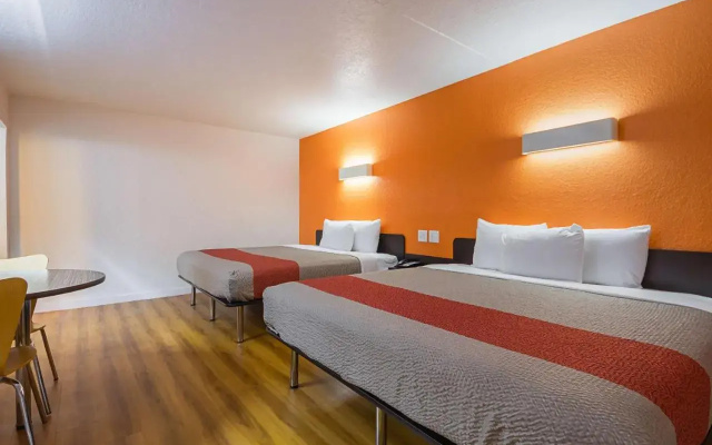 Motel 6 Dallas - Garland - Northwest Hwy