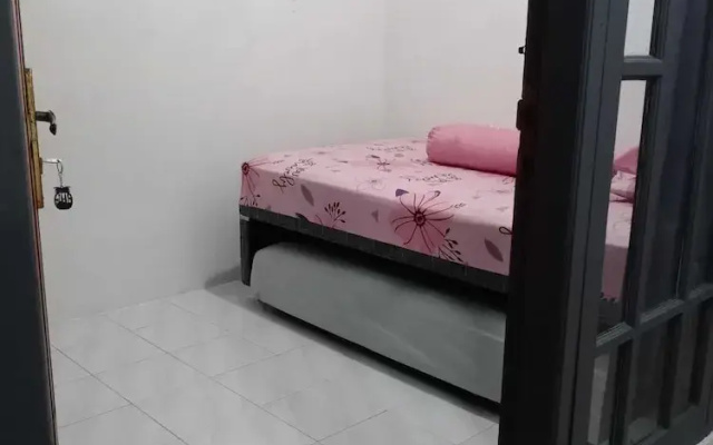 SPOT ON 91597 Sharie Homestay Syariah