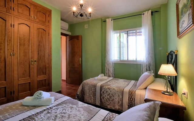 Rustic Villa in Lopera with Terrace