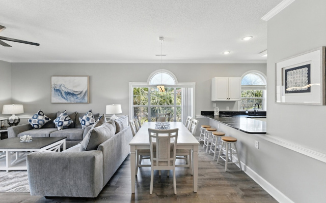 Magnolia Place 4737-204