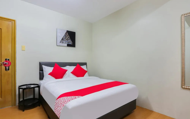 Anglo Residences by OYO Rooms
