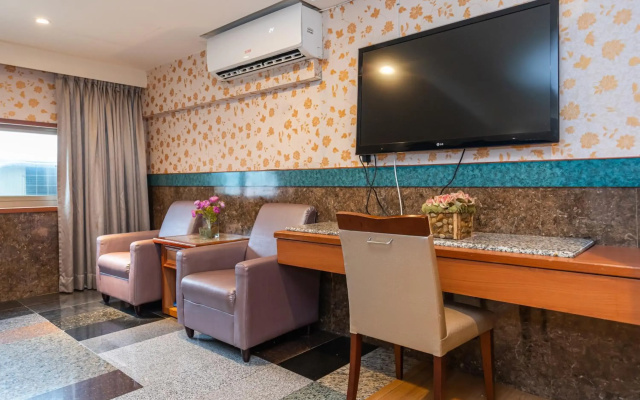 Good Friend Business Hotel