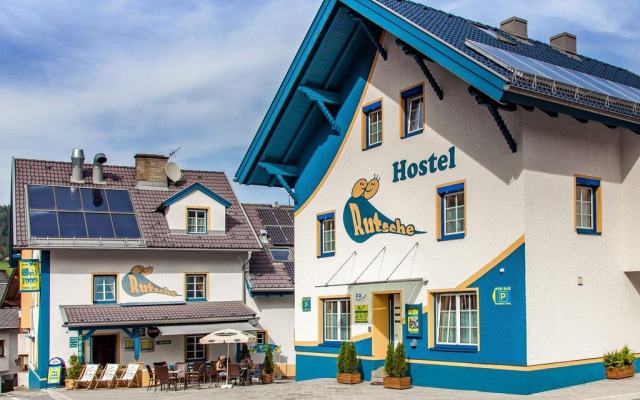 Rutsche Hostel