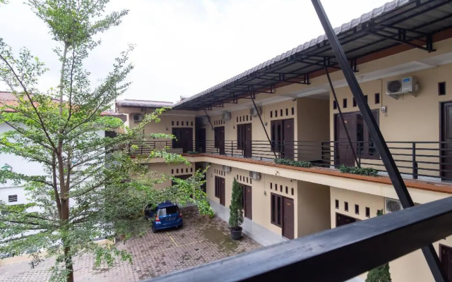 OYO 1371 Carofin Guest House