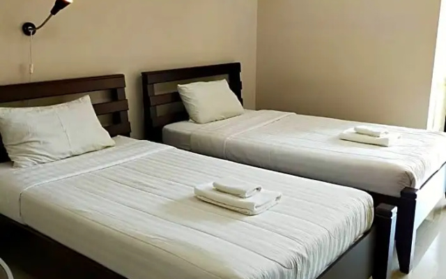 Home Place  Lopburi Hotel