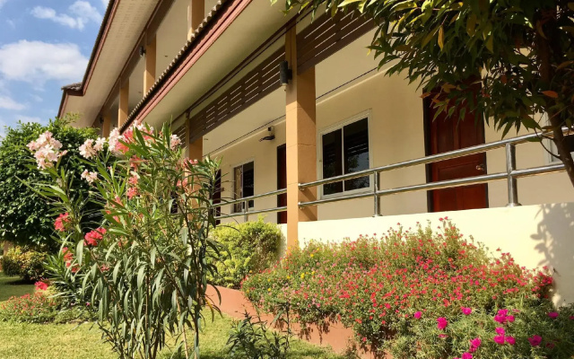 Baan Ing Daan Hotel
