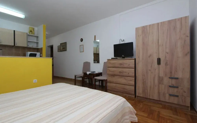 Studio Vera