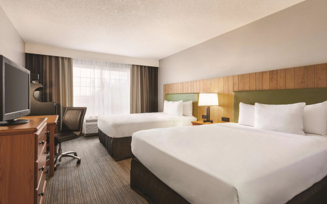 Отель Country Inn & Suites by Radisson, Springfield, OH