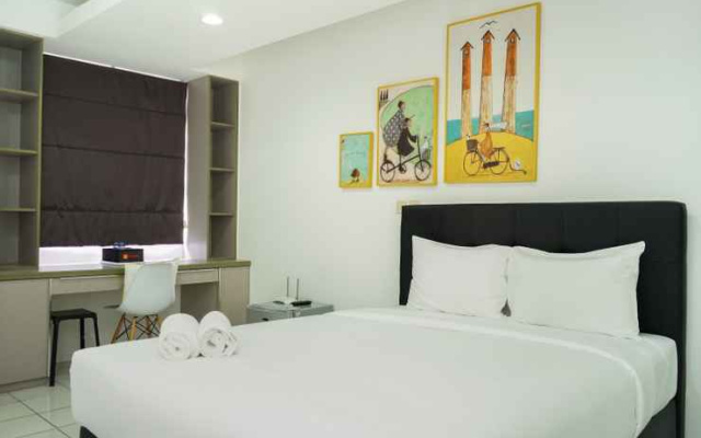 Roomy Studio Menteng Square Apartment By Travelio