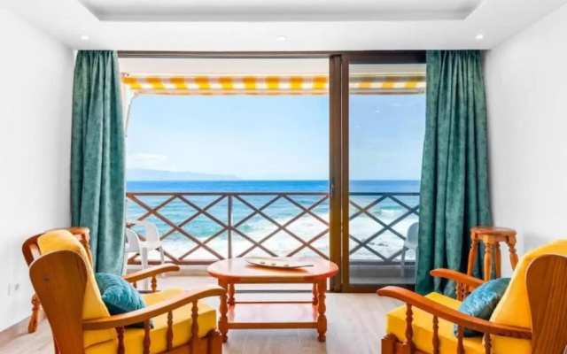 Neptuno ocean front suite