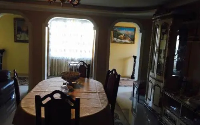 Melano House
