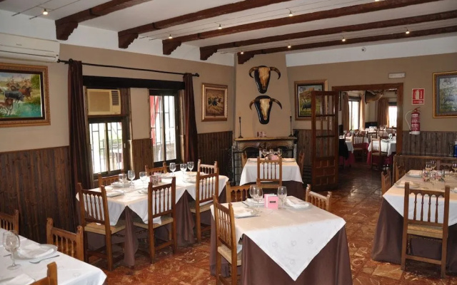 Hotel Orellana Perdiz