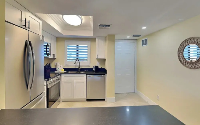 Seaside 2 by Distinctive Beach Rentals