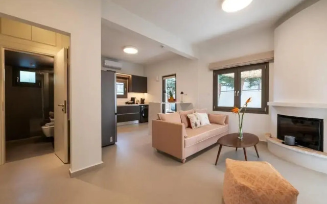 Morea Club West House