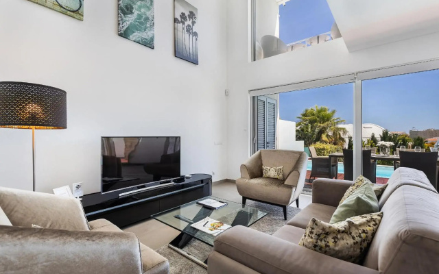 Design Villa by OCvillas