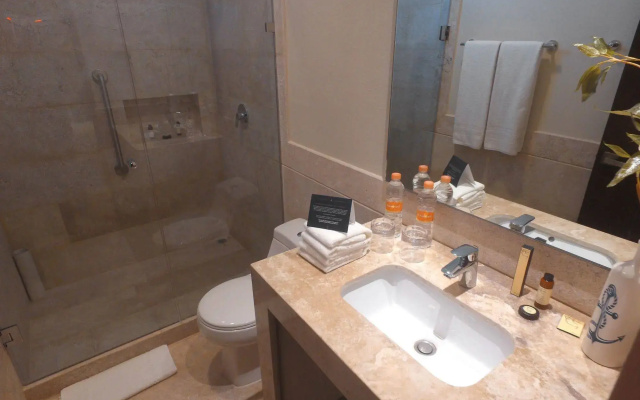 Grand Marina Hotel