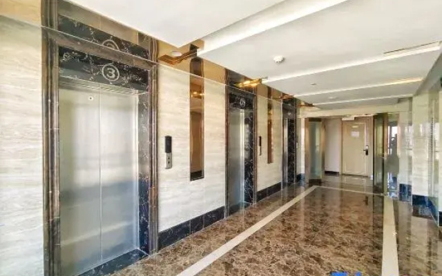 Qingli Apartment(Dongguan Railway Station Huixing Commercial Center Store)