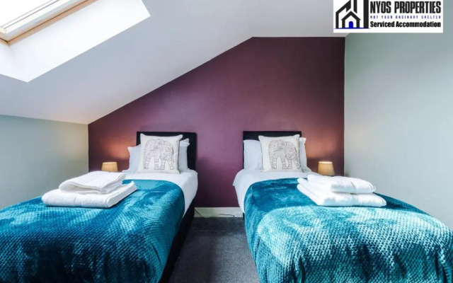 30 Off Monthly Stay/ 4 Bed House/ Free Parking