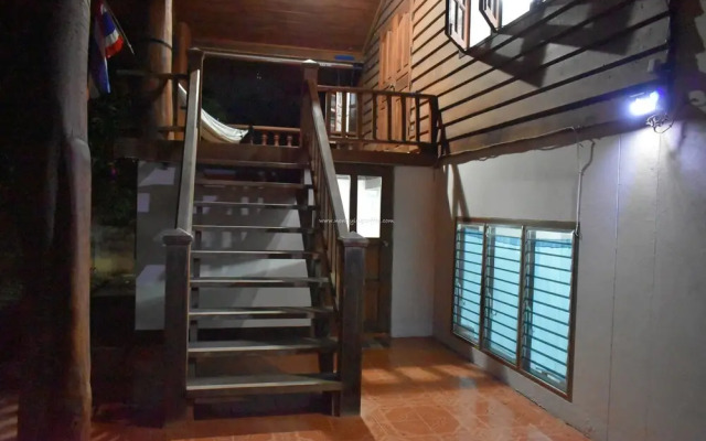 Chanmuang Guesthouse
