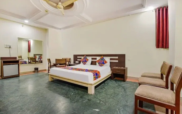 FabHotel Jaipur Classic