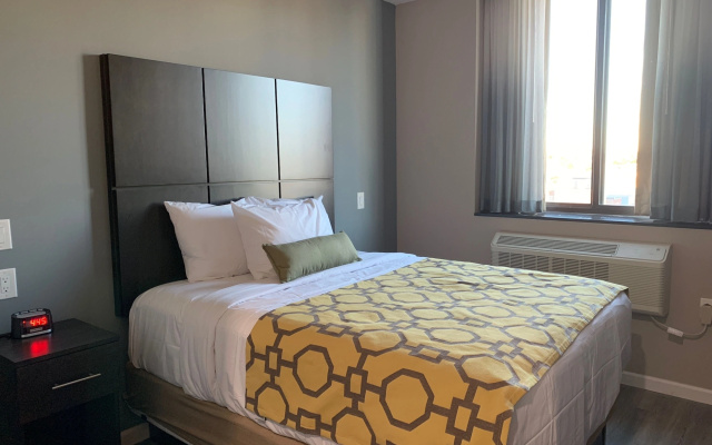Voyage Hotel
