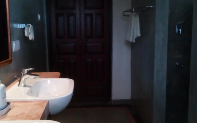 Yoho Monsoon Villa