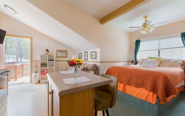 Crown King Cabins Suites and Bunkhouse