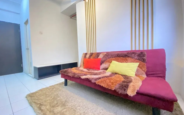 Stylish & Bright 1Br Apartment At Grand Asia Afrika Residence