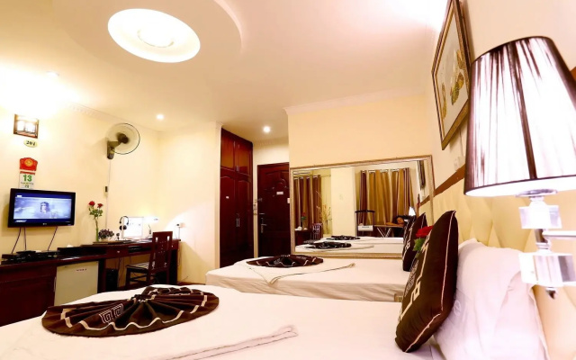 Hotel - 61 Luong Ngoc Quyen