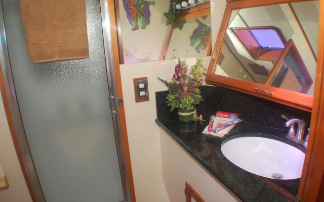 Luxury 3 level traditional Yacht