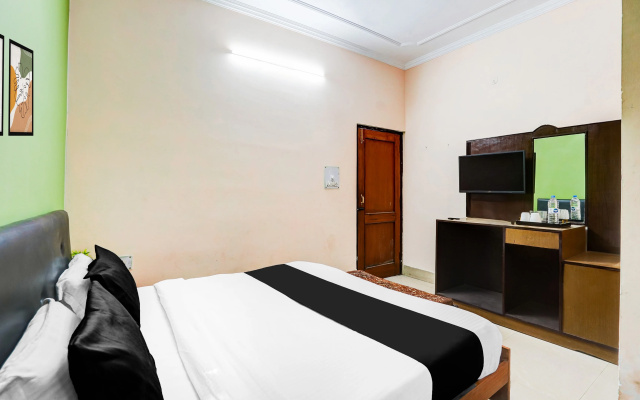 SPOT ON 46687 Hotel Prabhu