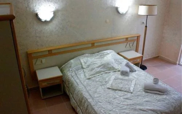 Hotel Gold Stone