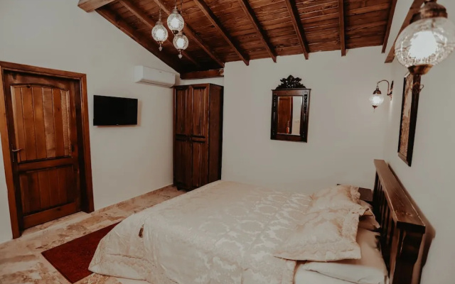 Tetrapole Boutique Hotel